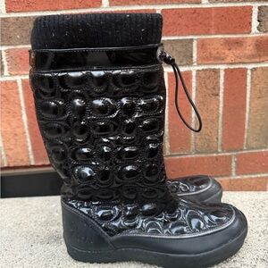 Coach Priscilla Black Patent Quilted Winter Snow Boots Women’s Size 7B